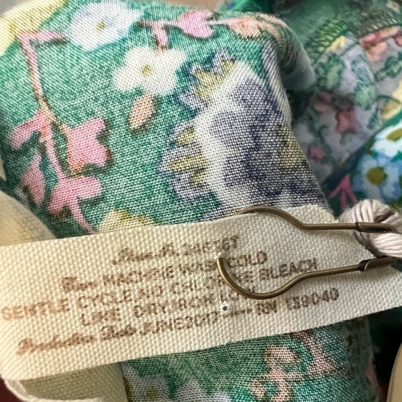 NWT Matilda Jane Evergreen Top Make Believe Floral Long Sleeve Size Medium - Picture 5 of 7